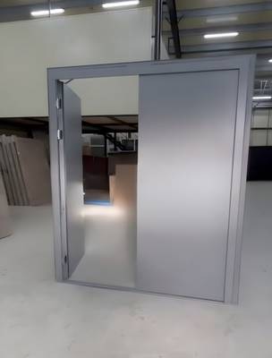 Двупольная дверь EIS-60